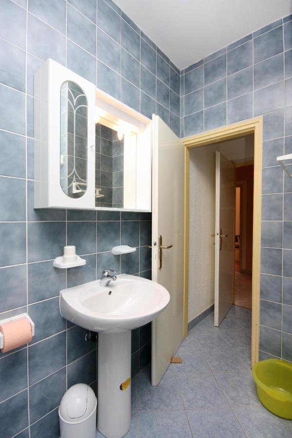 Apartment Kampor 4972B المظهر الخارجي الصورة