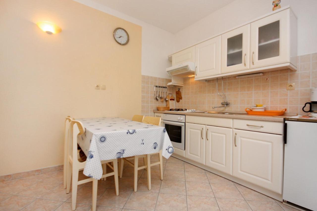 Apartment Kampor 4972B المظهر الخارجي الصورة